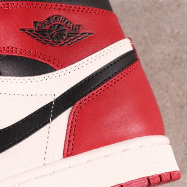 AAA US$79 Air Jordan 1 High OG Chicago DZ5485-612 Size 40-47.5