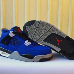 JORDAN4  Timeless Design in a Range of Sizes for Men