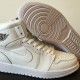 Top replicas Air Jordan 1 Retro High OG Royal 555088-007