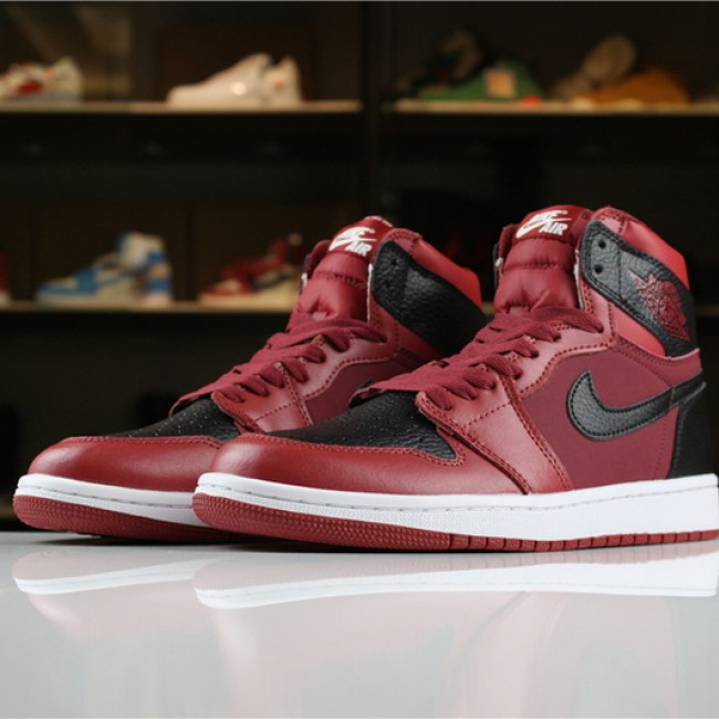 Authentic AJ1 Retro High OG Bloodline 555088-062, Available in Sizes for Women and Men