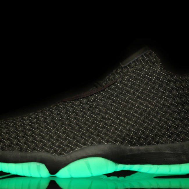 Top replicas Air Jordan Future Glow new color matching men's shoes 