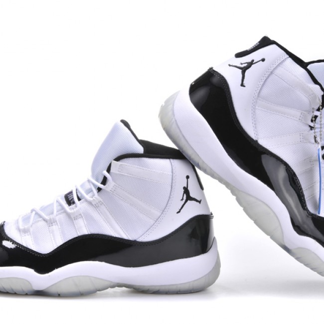 AJ 11 Built-in Air cushion men's shoes are in stock image