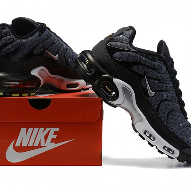 Close look Nike Air Max Plus DM7570-001 for Men