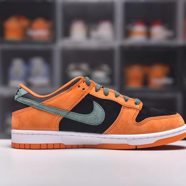 AAA YS DUNK Low SP Ceramic Black Orange Vintage Casual Board Shoes Item No. DA1469-001 Size 40 40.5 41 42 42.5 43 44 44.5 45 46 47.5